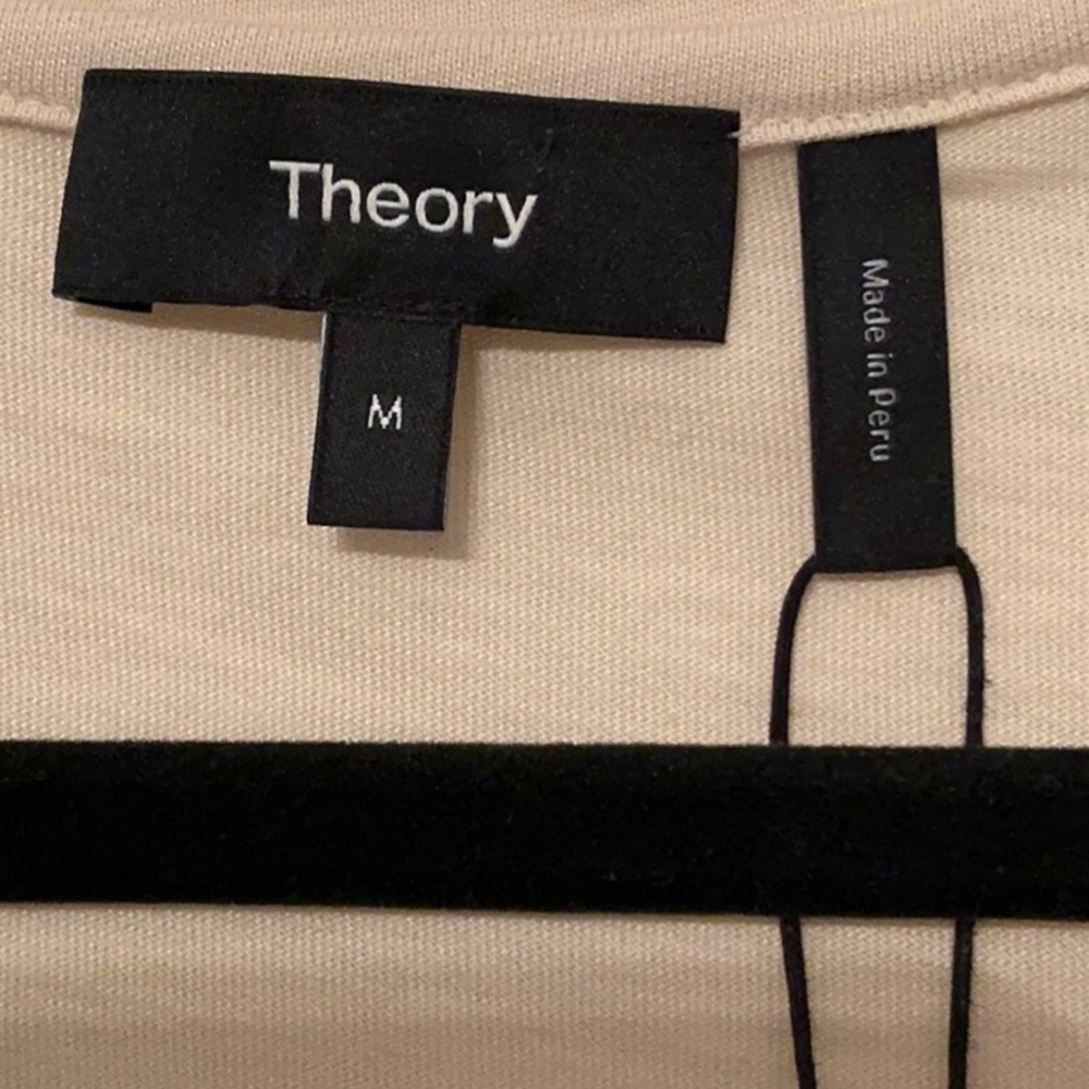 Theory Short Sleeve V-Neck Tee in cream Size M - Picture 2 of 5
